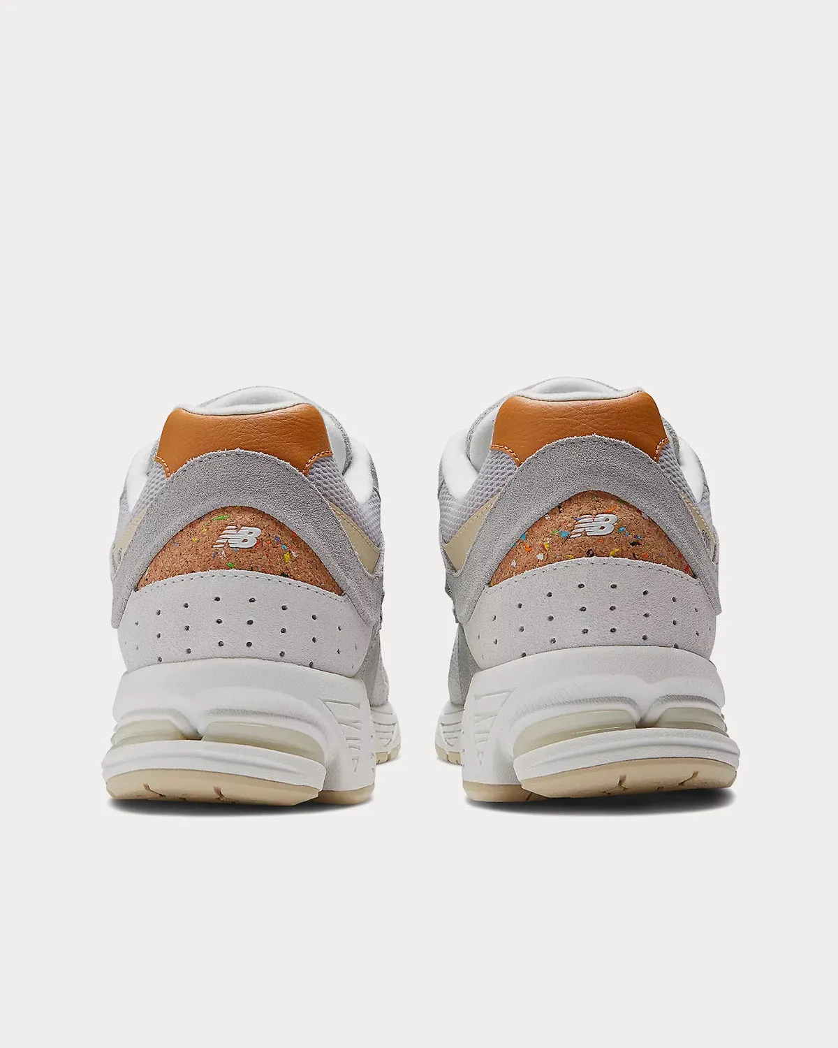 2002r Concrete / Sandstone / Grey Matter Low Top Sneakers