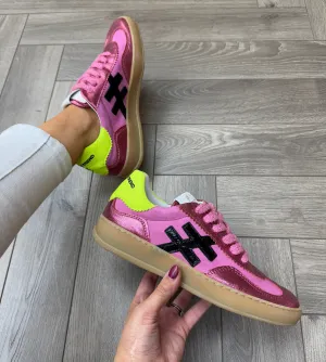 Another Trend (SS25) Lace Up Trainer With Neon Heel A03276C6 - Carmesi (A21)