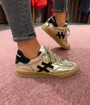 Another Trend (SS25) Metallic Lace Up Gum Sole Trainer A032M343 - Platino (A19)