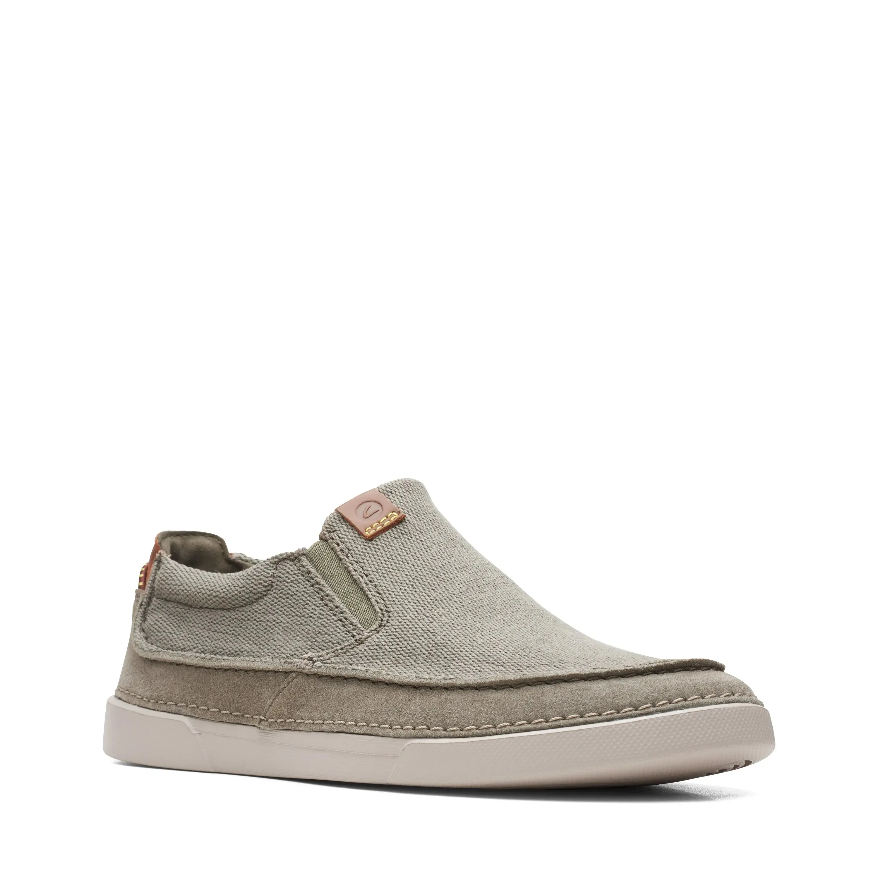 Clarks Gereld Step – Effortless Comfort in a Stylish Slip-On