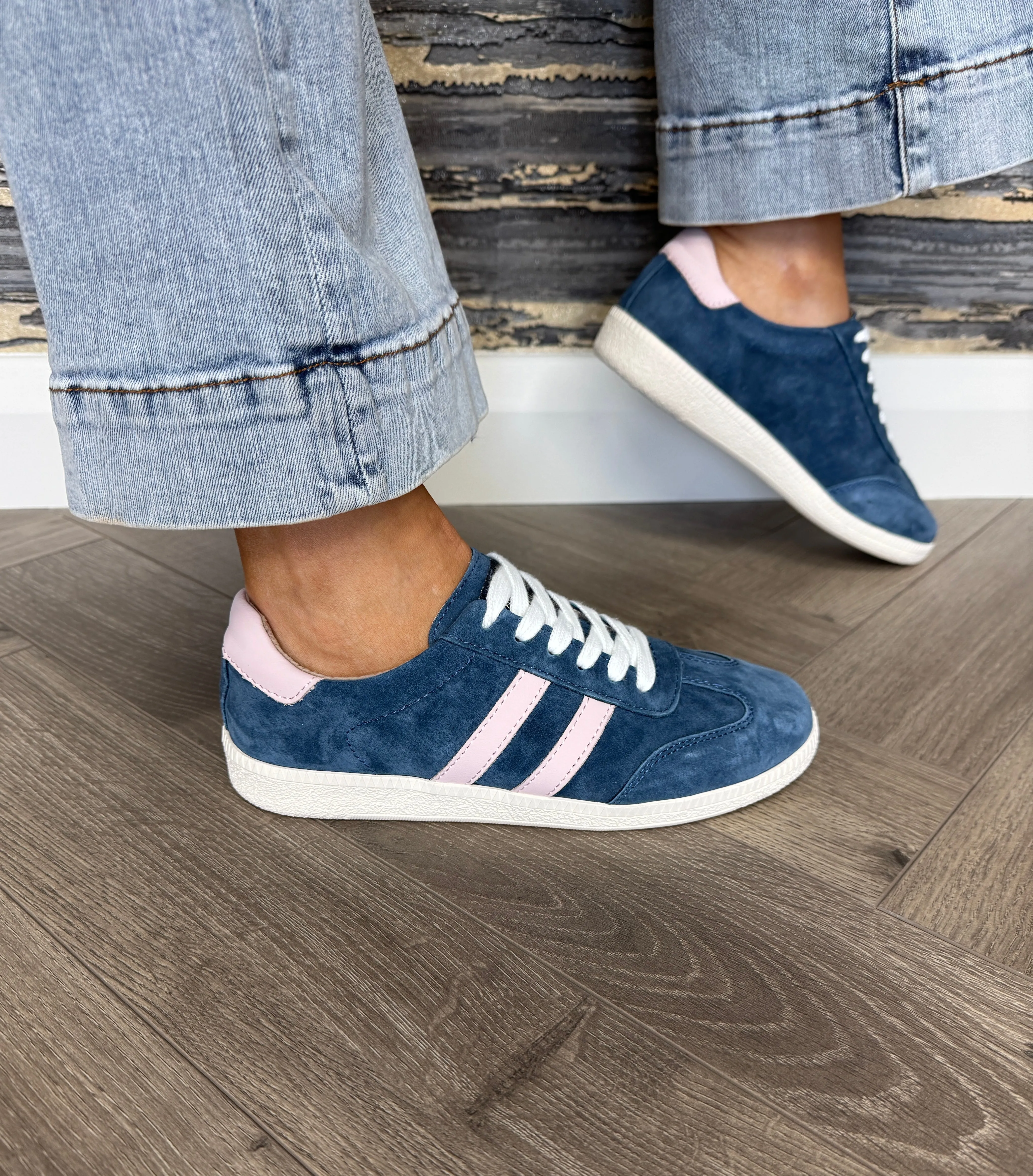 Drilleys (D29) ‘Fifty Three’ Faux Suede Lace Up Trainer - Indigo