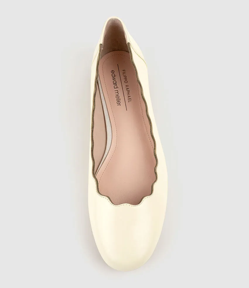 FARA Scalloped Ballet Flat in Offwhite Calf