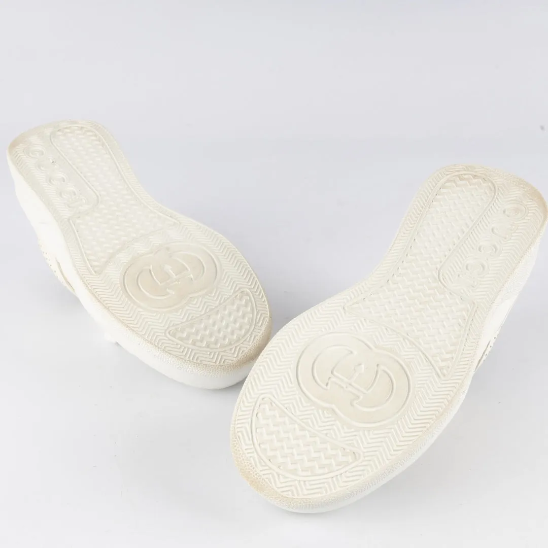 Gucci White Leather GG Low Top Sneakers